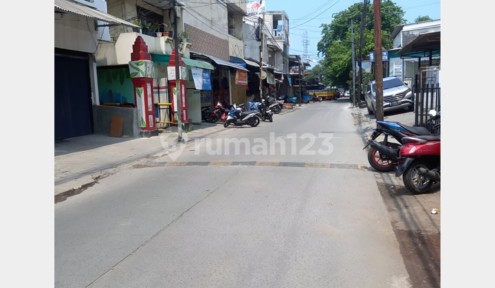 Rumah 3 Lantai Siap Huni Bebas Banjir Dekat KRL Busway Tol Kampus 2