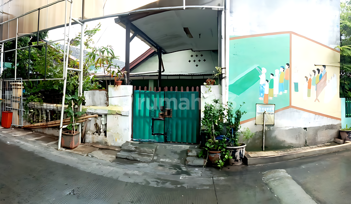 Rumah Tua Jelambar SHM Cocok untuk Kost Dekat KRL, Kampus, Tol