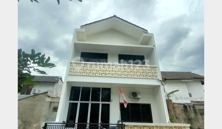 Rumah Cluster Pondok Kelapa Bagus Siap Huni Dekat 3 LRT dan 2 Tol