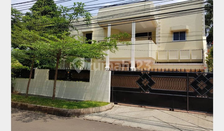 Rumah Asri Pulomas 2 Lantai Luas High Ceiling Strategis Dekat LRT Rumah Asri Pulomas 2 Lantai Luas High Ceiling Strategis Dekat LRT