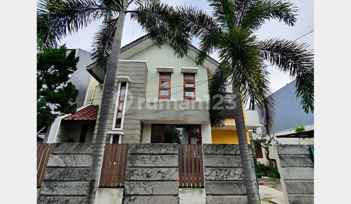 Rumah Bintaro Sektor 5 Bagus Asri dengan Taman Dekat Kampus STAN