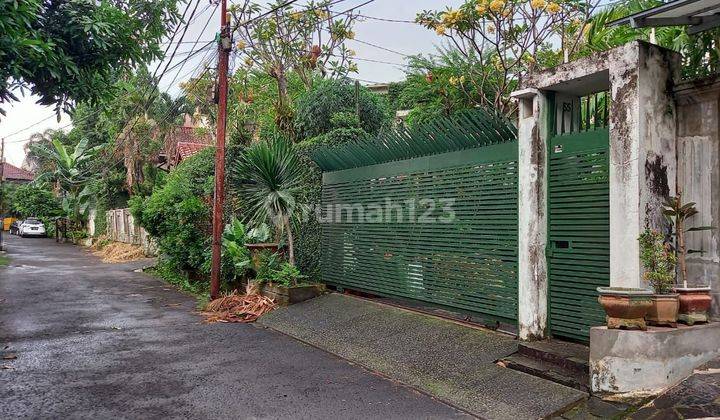 Rumah 2 Lantai + Paviliun Lingkungan Asri Halaman Luas Siap Huni 2