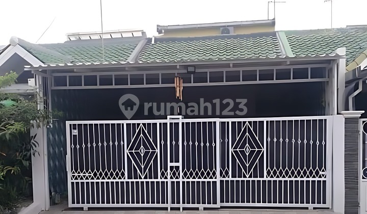 Jababeka Complex House, North Cikarang, Good Condition, Ready to Occupy, with SHM (Certificate of Ownership)