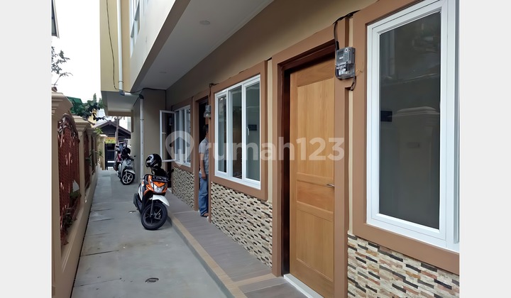 New Two-Story Ready-to-Occupy Cheap Terrace House in Cempaka Putih Barat