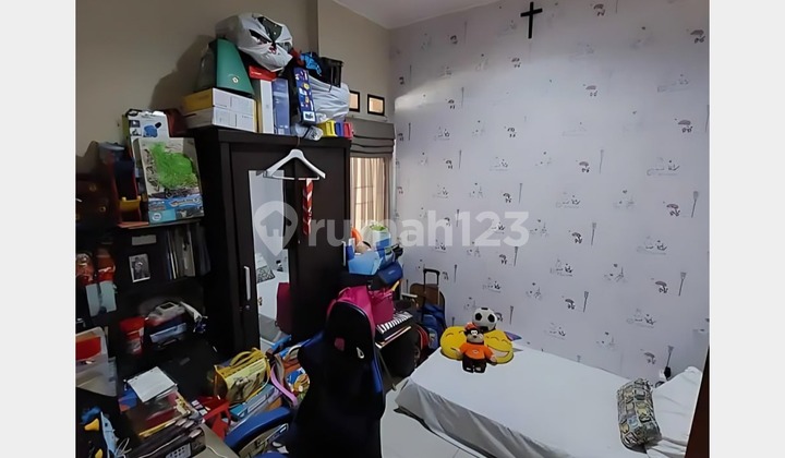 Rumah Bintaro Sektor 9 Bagus Furnished Dekat Stasiun KRL Sudimara