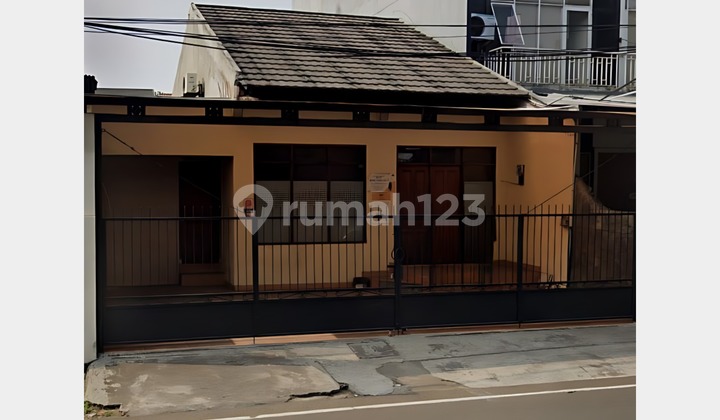 Rumah Bintaro Sektor 1 Pinggir Jalan Raya Besar Cocok untuk Usaha