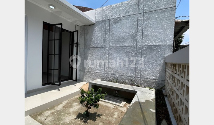 Rumah Baru Jatisari Permai High Ceiling Semi Furnish Bebas Banjir 2