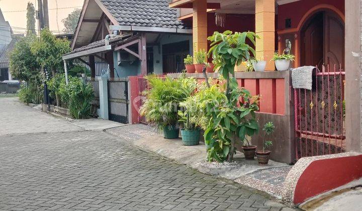 Rumah SHM 2 Lantai Siap Huni Murah Super Strategis dalam Komplek 1