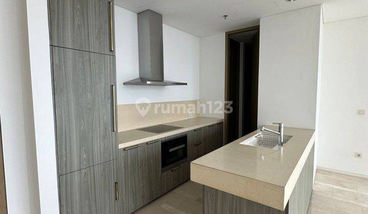 Apartemen Verde Two 3+1 Br Baru Semi Furnished Fasilitas Lengkap 2