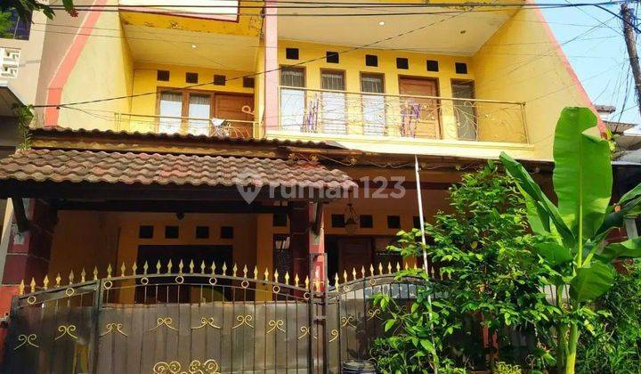 Rumah 2 Lantai Murah 4+1 Kamar Tidur Di Komplek Villa Pamulang 1