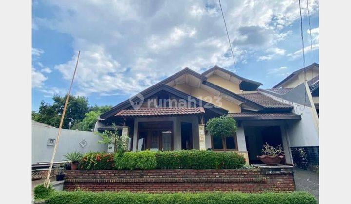 Sewa Rumah Bagus dalam Komplek Bebas Banjir Dekat 2 Stasiun Depok 1
