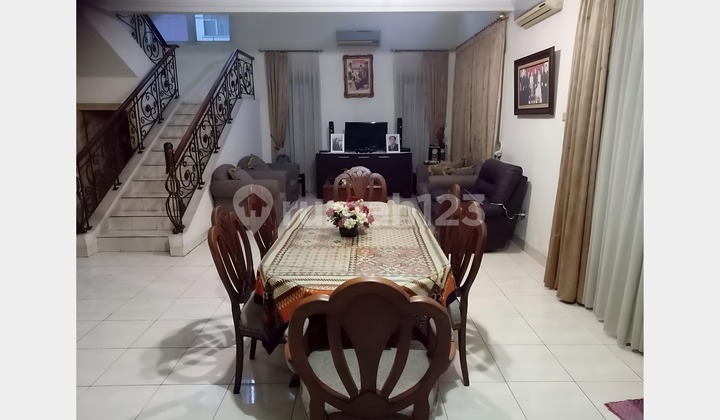 Rumah SHM Kota Wisata Bagus Asri Nyaman Full Furnished Siap Huni 2