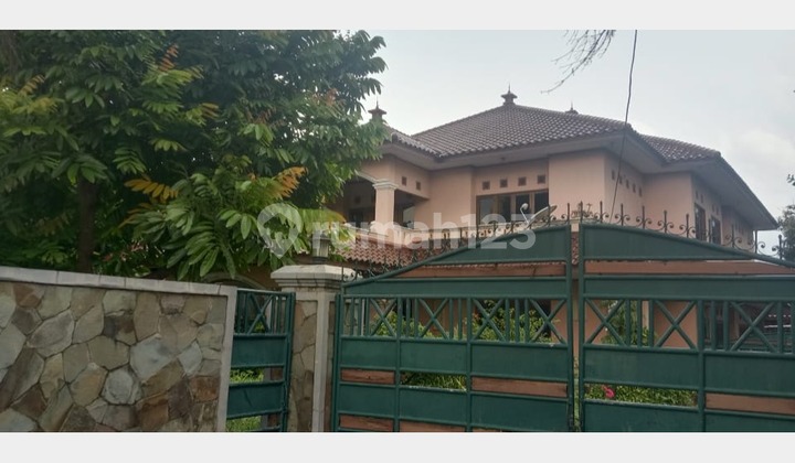 Rumah Hitung Tanah Luas 8786 m² Pinggir Jalan Cocok untuk Kantor