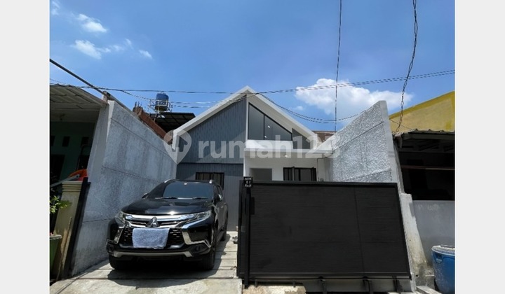 Rumah Baru Jatisari Permai High Ceiling Semi Furnish Bebas Banjir
