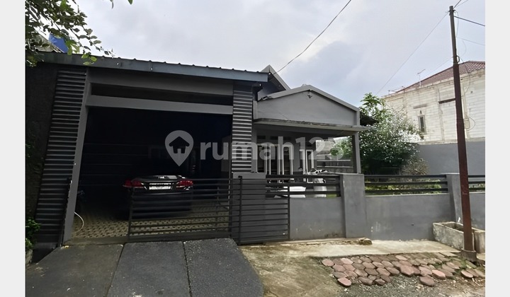 Rumah Mampang Indah Asri Tenang Halaman Luas Siap Huni Dekat Tol