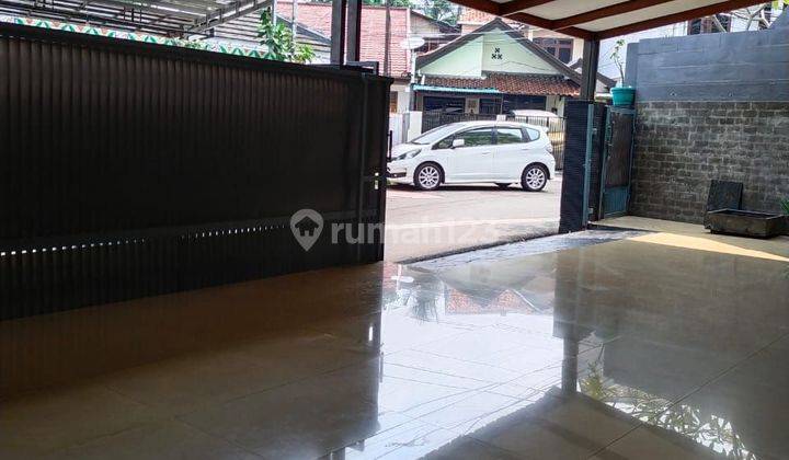 Rumah Blok A 2 Lantai Furnished Siap Huni Bebas Banjir Dekat Mrt 2