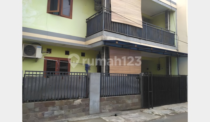 Rumah Pengadegan 2 Lantai Murah Bebas Banjir Dekat Mall & Stasiun