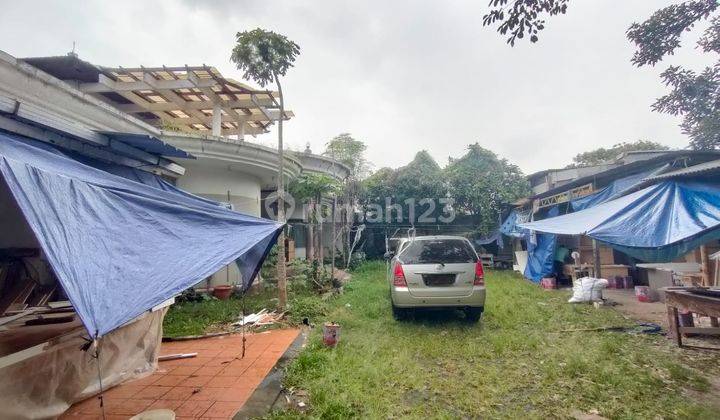 Rumah Dengan Carport Luas di Sayap Kiaracondong Bandung 1