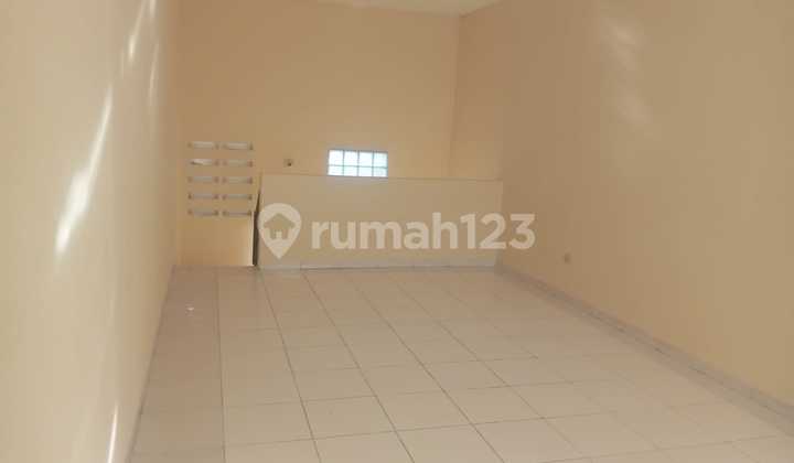 Well-Maintained Shophouse for Sale/Rent in Ciawitali Cimahi