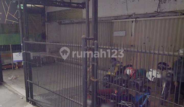 Good 2-Story Shop House for Rent in Sayap Otista, Bandung