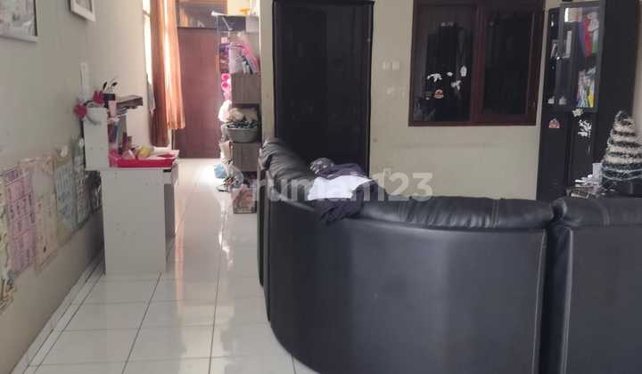 Nice 3-Storey Shop House for Sale in Cibadak, Bandung 2