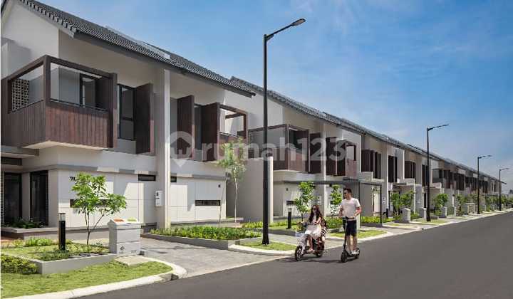 Comfortable and Strategic House for Sale in Summarecon Cluster Flora, Bandung 2