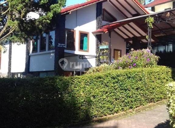 Villa Nyaman Terawat di Istana Bunga Lembang Bandung 2