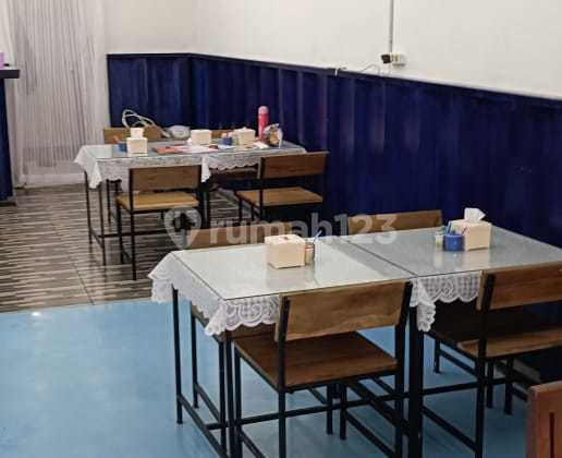 Commercial Space for Rent on Mainroad Buah Batu, Bandung Commercial Space for Rent on Mainroad Buah Batu, Bandung