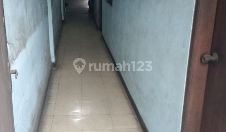 For Sale: Shop House with 7 Bedrooms in Kramat Raya, Jakarta 2