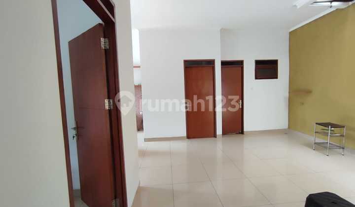 Sell Comfortable Ready-to-Live-in House in North Cimahi