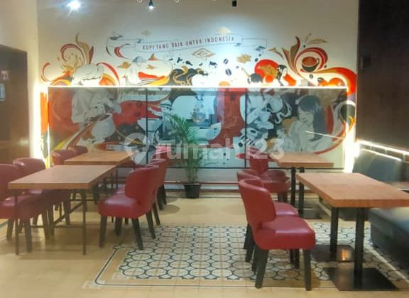 Business Premises and Warehouses for Sale / Rent in Cihampelas Bandung