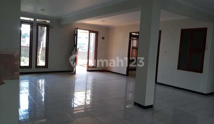 Comfortable House for Rent in Cihanjuang Parongpong Bandung Comfortable House for Rent in Cihanjuang Parongpong Bandung