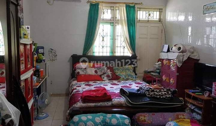 Rumah Hook Siap Huni Dijual Murah di Kemang Pratama 3 Bekasi 2