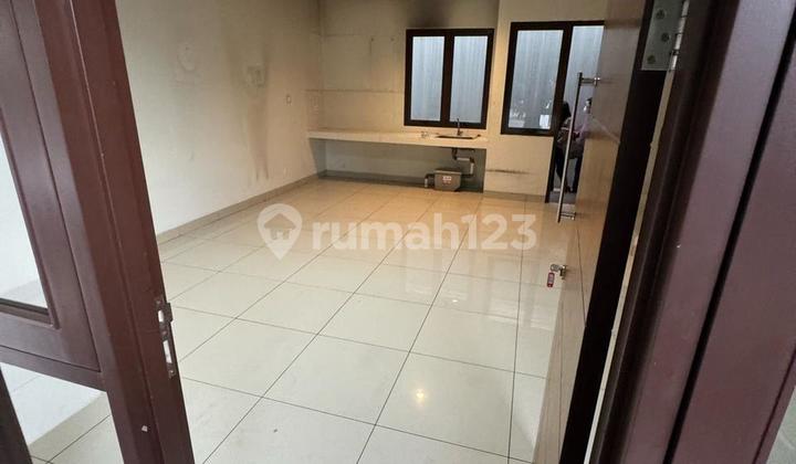 Rumah Siap Huni Di Cluster Burgundy - The Orchard Sumareccon Bekasi 2