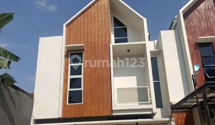 Rumah Modern Idaman, Lokasi Premium, 100m Ke Jalan Semarang-solo! Buktikan Sekarang!"  1