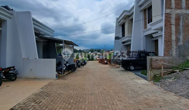 Rumah Baru 2 Lantai Di Grafika, Banyumanik, Semarang 2