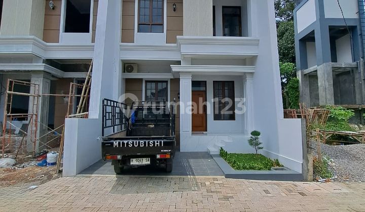 Rumah Baru 2 Lantai Di Grafika, Banyumanik, Semarang 1