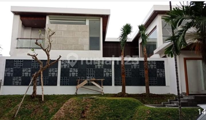 Luxury house in a serene neighborhood in Pondok Indah, South Jakarta