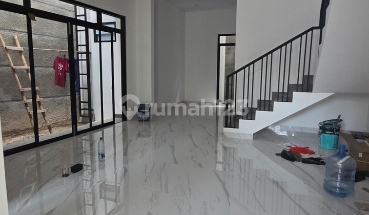 Rumah Brandnew di Taman Villa Meruya, Jkt Brt