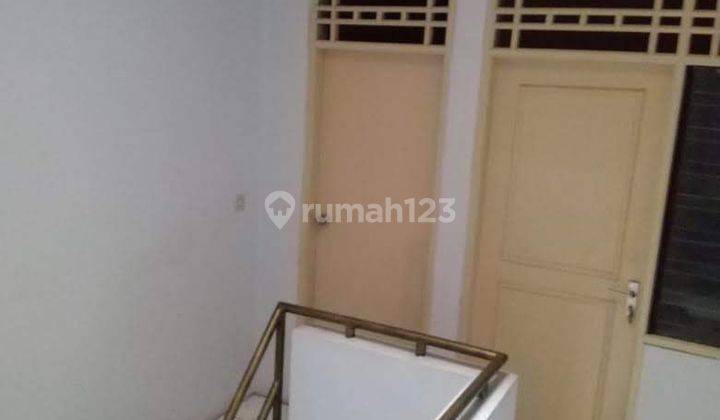 Rumah di Duta Garden
Tangerang SHM Bagus Utara 2