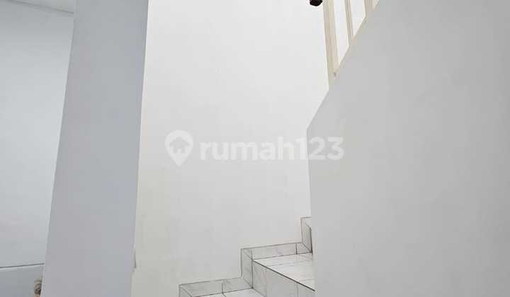 For Rent House in Strategic Location at Milano Gading Serpong 2