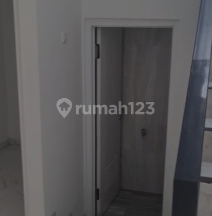 Disewakan Rumah Baru Semi Furnished Di Griya Parahita BSD 2