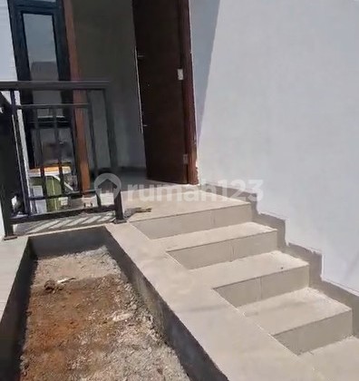 For Sale Newly Built 2-Story House Ready to Occupy in Villa Melati Mas.