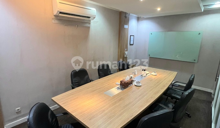 Ruko 4 Lantai Fully Furnished Sebelah Exit Tol Jatiwaringin!