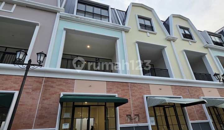 European Design, Elite Location! This Shop House is Ready to Be Your Money-Making Machine!! 2