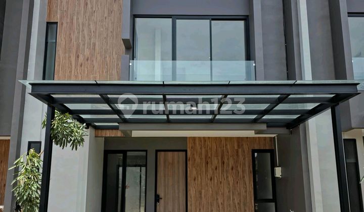 Cozy Home in Bintaro Just Steps Away from Free Padel Court