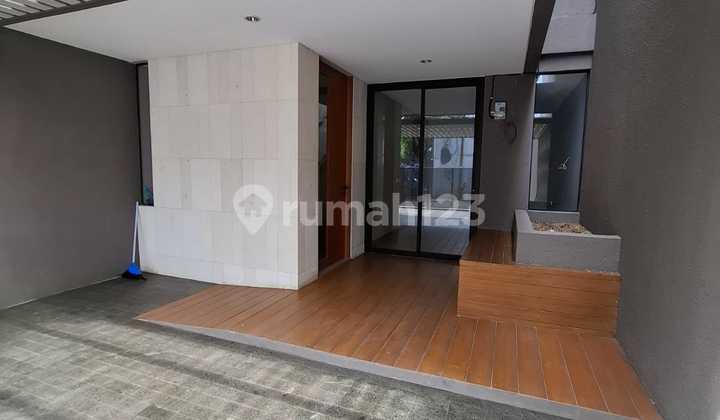 Modern and Cool Residence in Kemang Area with Easy Access Anywhere 2