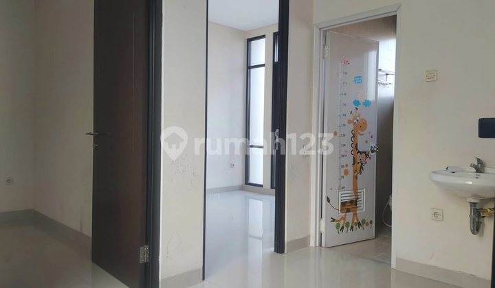 Ready to Occupy Near BSD! 10 Minutes to Toll & Station, Next to City Hall 2