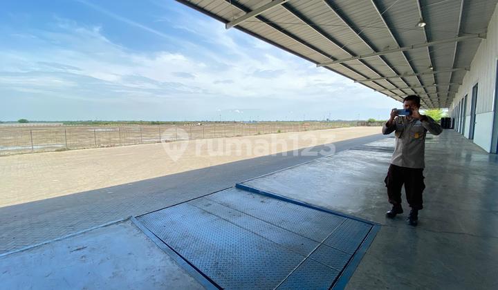 For Rent Warehouse 4000m 9000m 13000m on West Karawang Main Road