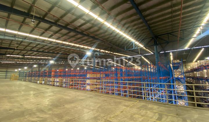 Disewakan Gudang Luas 11000 di Dalam Kawasan Industri Cikarang Disewakan Gudang Luas 11000 di Dalam Kawasan Industri Cikarang